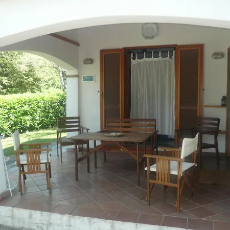 Sleeps 6 Pool Wifi Villa *