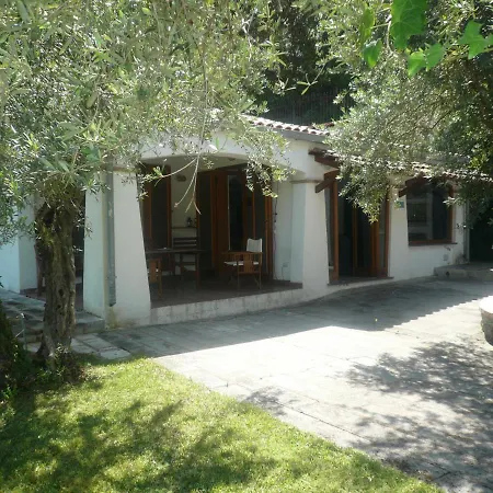 Villa Sleeps 6 Pool Wifi